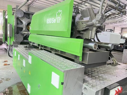 машина прессформы бампера автомобиля 800ton использовала пластиковые автозапчасти делая машину